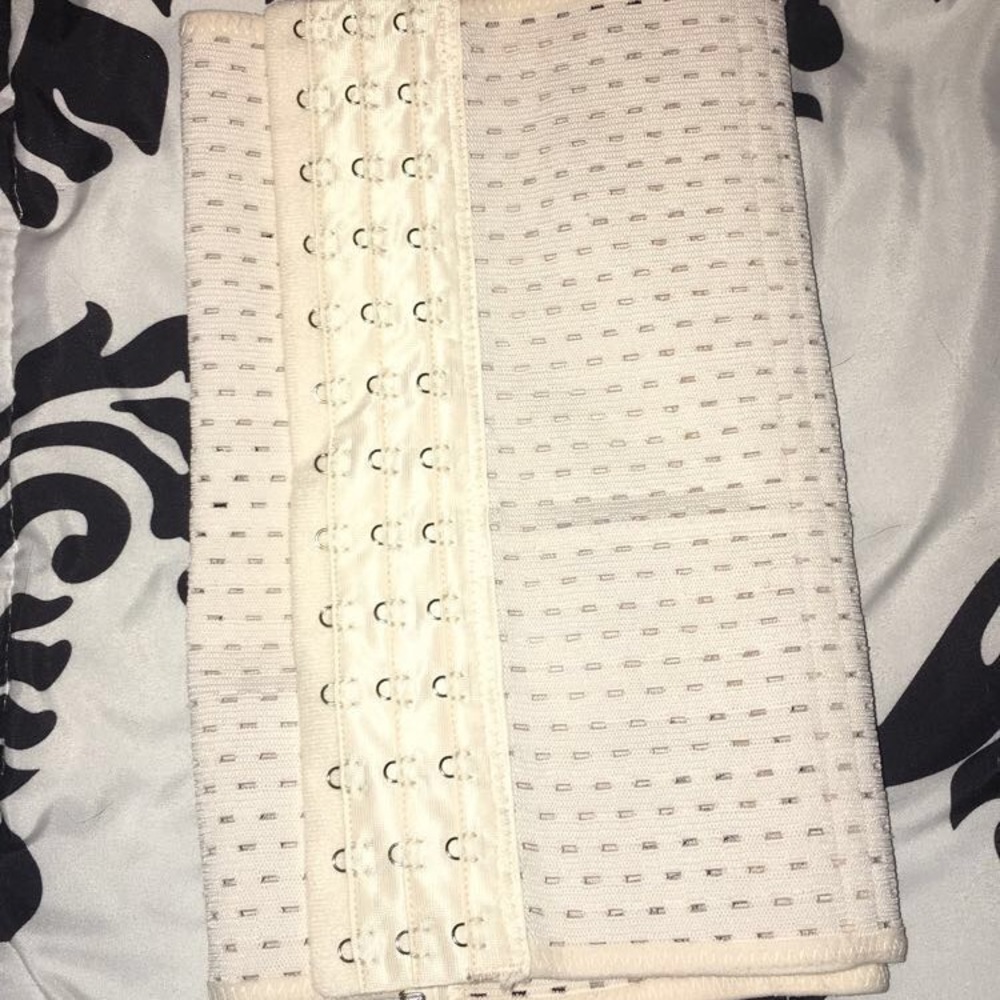 Waist trainer