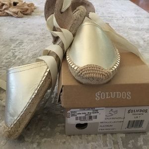 Soludos metallic ankle wrap espadrilles Size 7