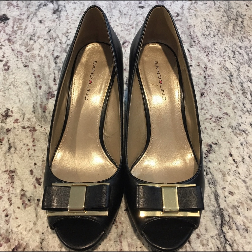 Like new black peep toe wedges w/ gold accent bow