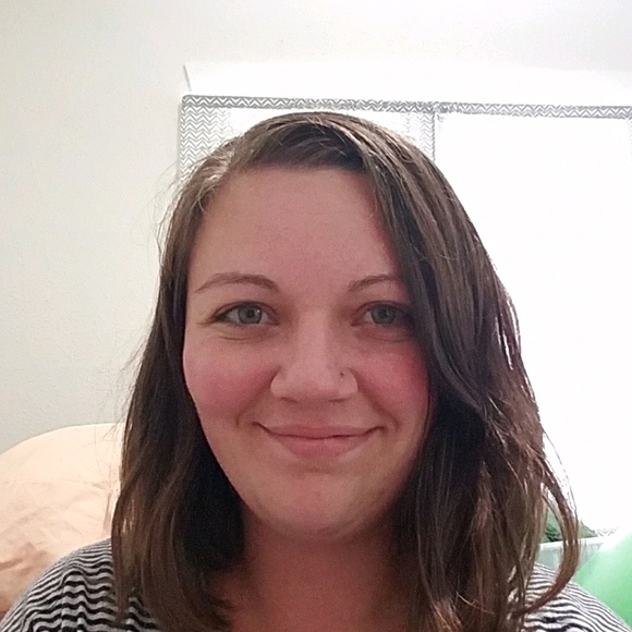 Meet your Posher, Cassandra - Picture 1 of 1