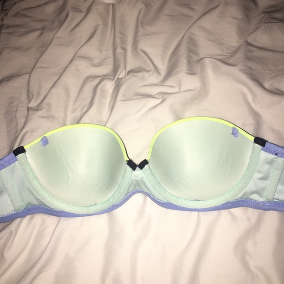 SOLD VICTORIA SECRET BIKINI - Picture 2 of 4