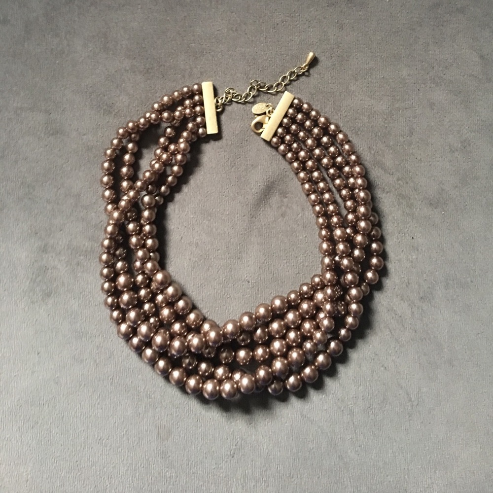 Never worn Lia Sophia multi-layer Pearl necklace🔥