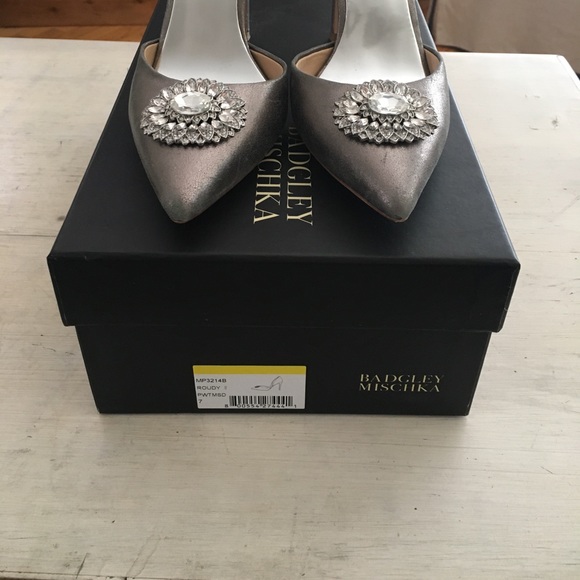 Badgley Mischka Roudy II Pewter sz 7.5 - Picture 4 of 5