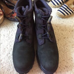 Worn once, very warm.