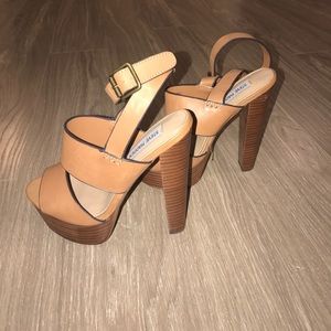 Steve Madden Tan Heels