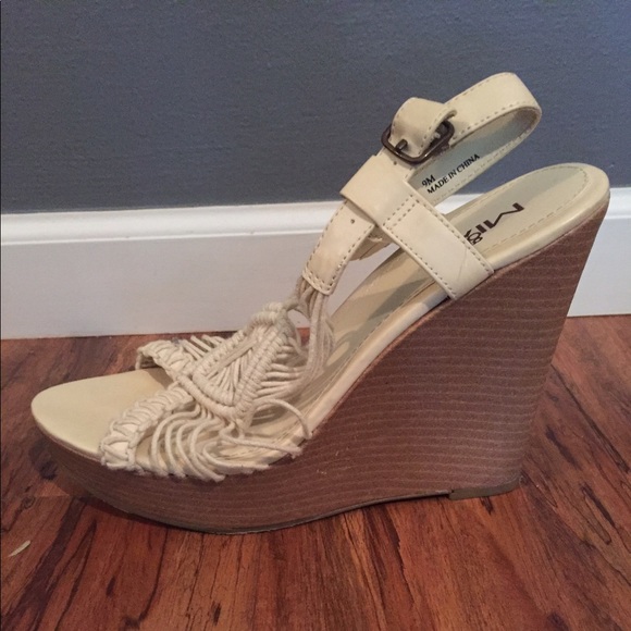 Women's Wedges - Picture 3 of 3