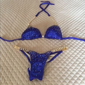 Competition suit
