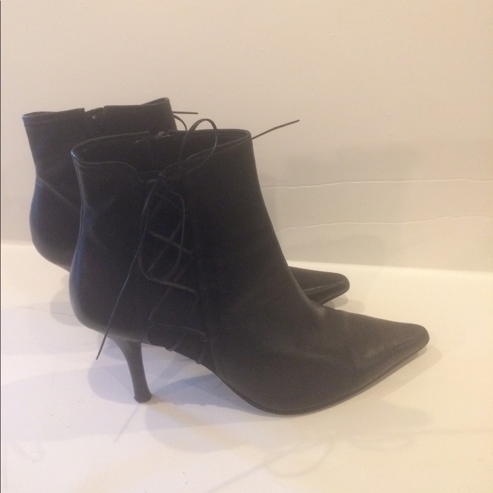 Black ankle side lace up booties 3" heels.