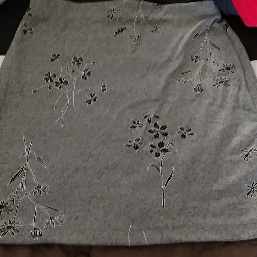 My favorite skirt that i used to wear to work.