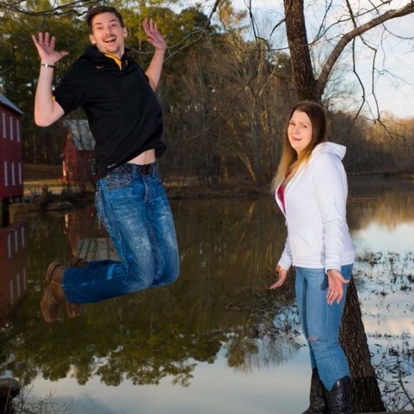 The couple that poshes together stays together ❤️ - Picture 2 of 8