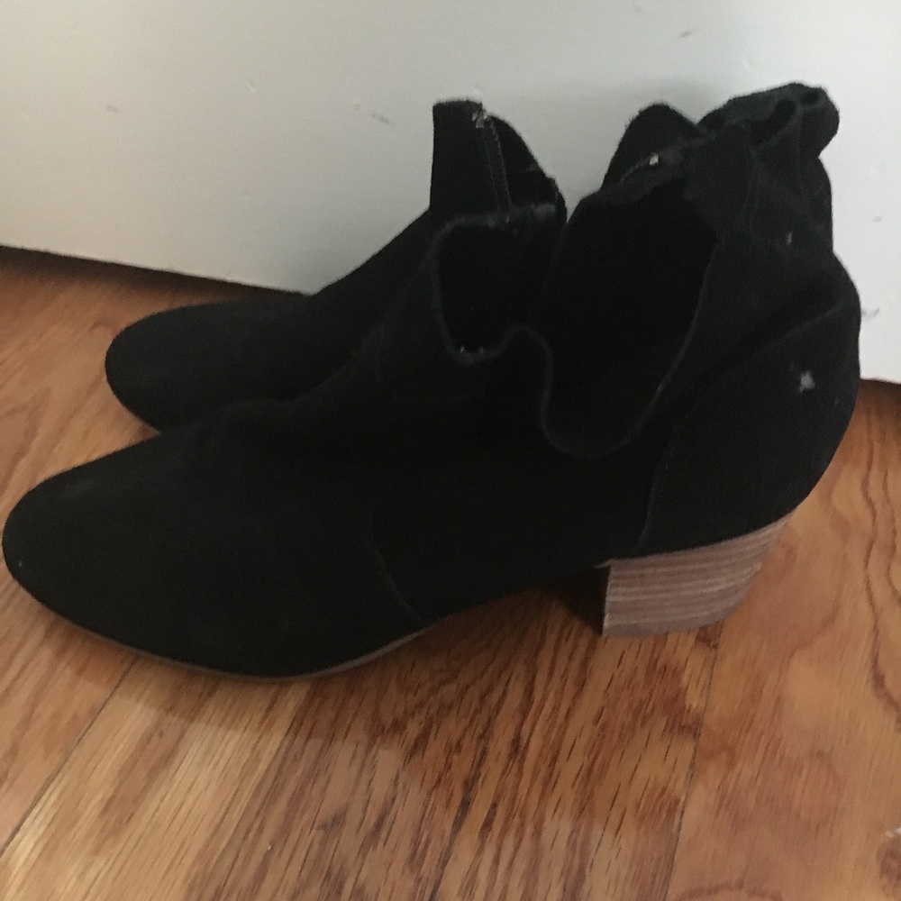 Black Steve Madden Booties