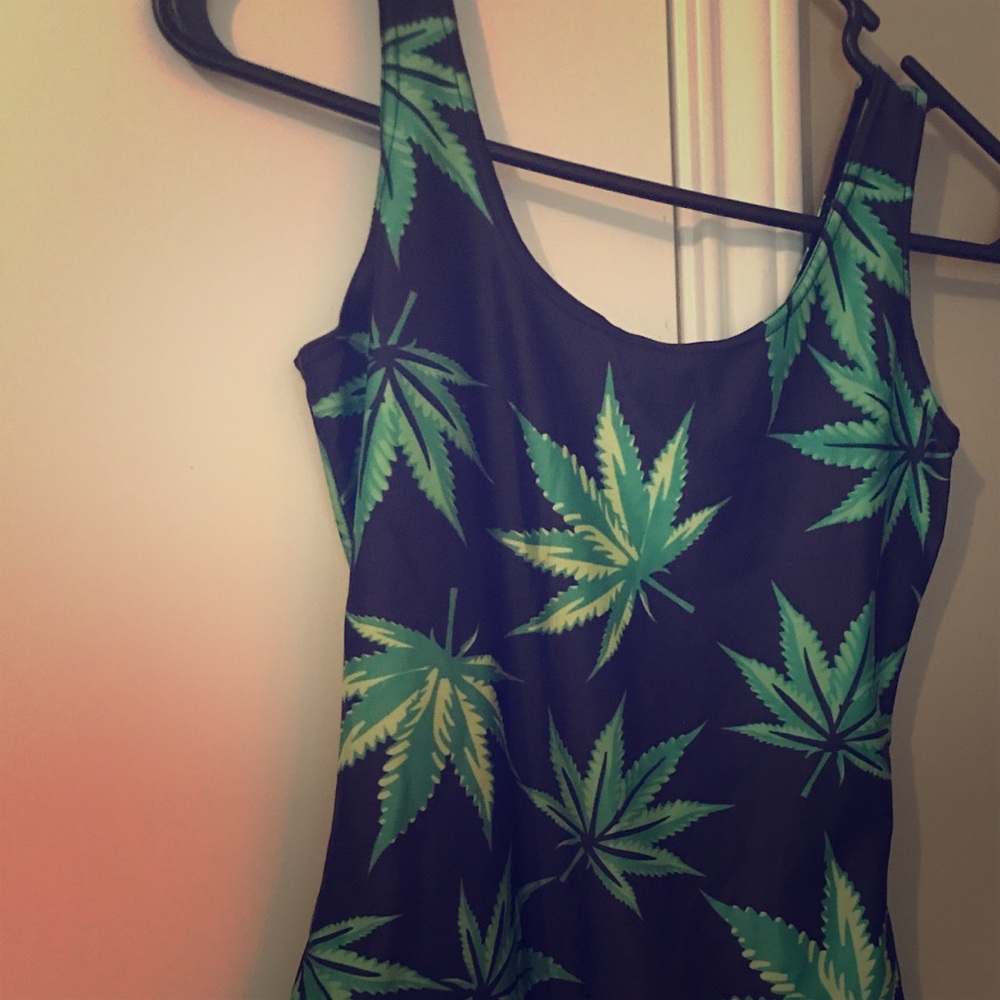 Potleaf bathing suit