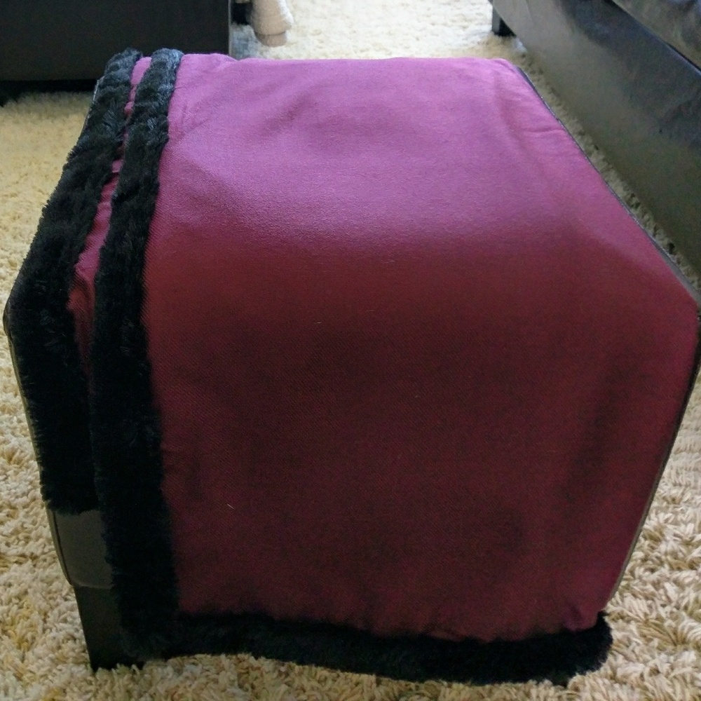 Dennis by Dennis Basso Wrap/Throw, NEW!***