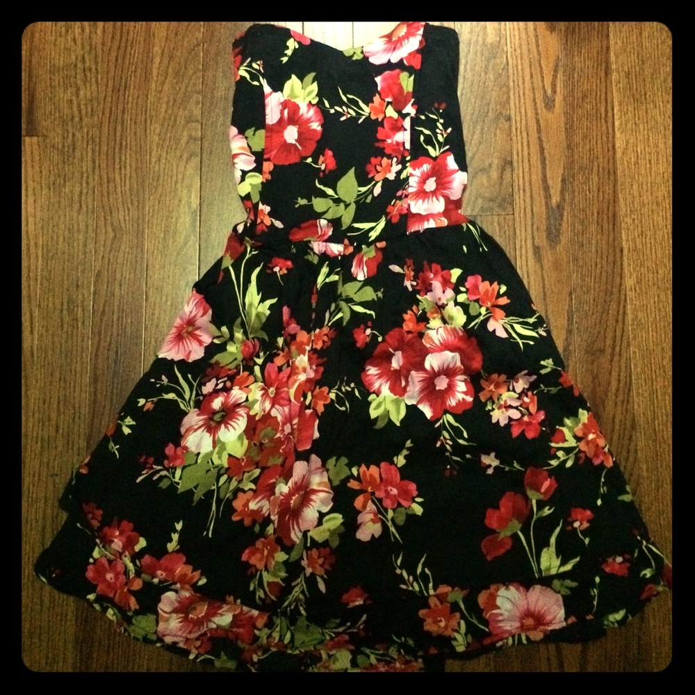 Kimchi Blue strapless floral dress