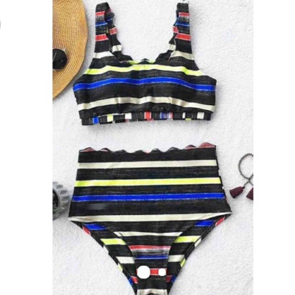 Cupshe Catch the Crayon high waisted