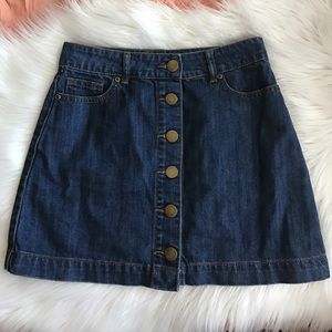 Cute Button-Up Denim Skirt