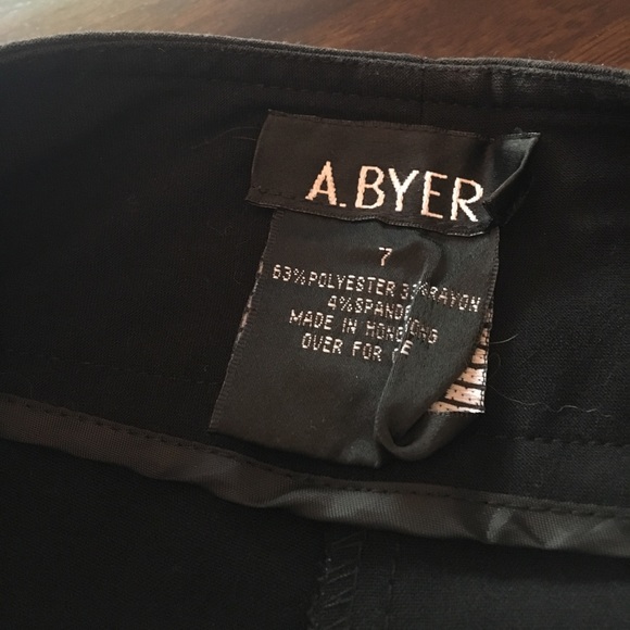 A. Byer Black Capri Dress Pants - Picture 3 of 3