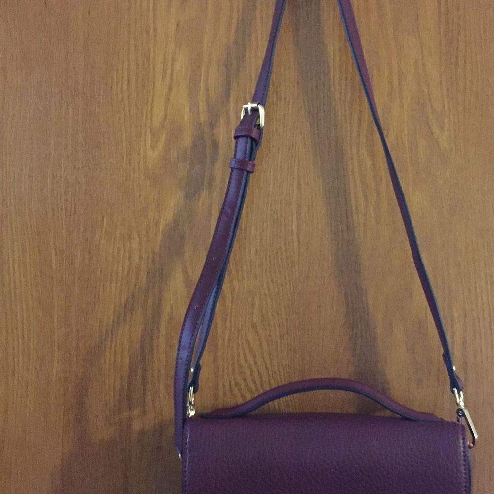 Urban expressions burgundy purse