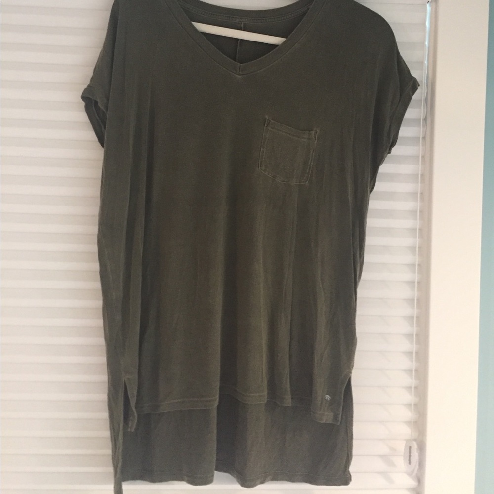 Army Green American Eagle t-shirt