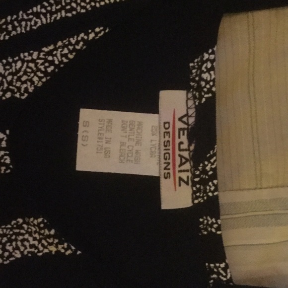 Black and white swirly pattern dress - Picture 3 of 3