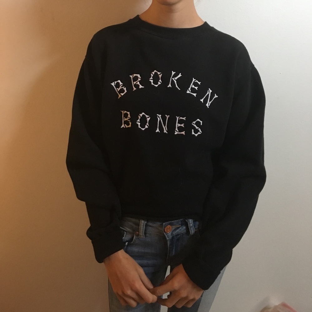 Brandy Melville cropped sweater