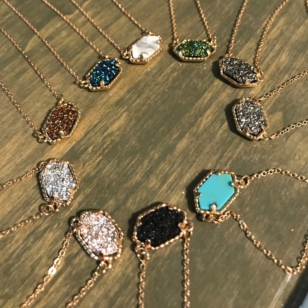 Drusy Elisa style pendant necklace with gold chain - Picture 3 of 8