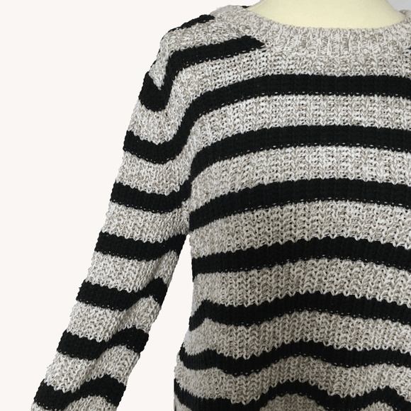 Kensie Sweaters - Chucky Sweater Kensie Sweaters - Chucky Sweater