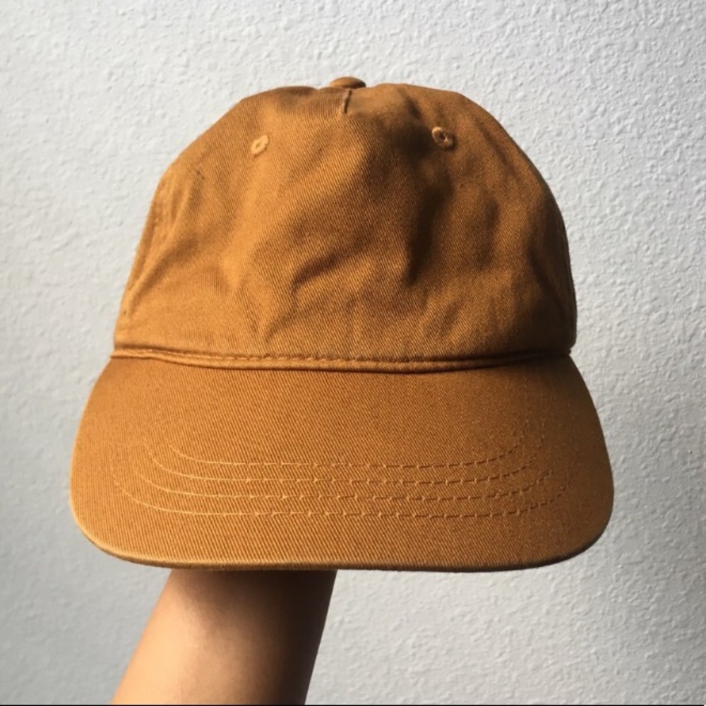 FOREVER 21 - CAP, CAMEL ✨