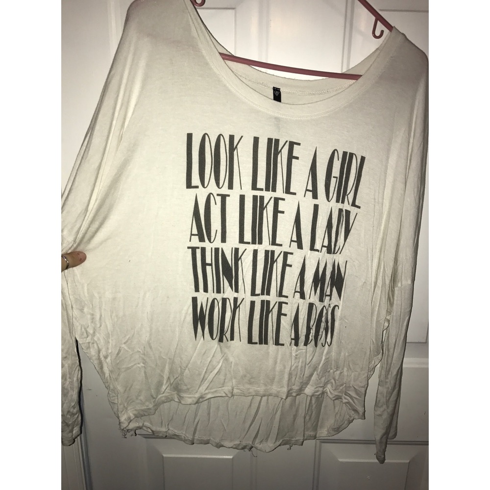 💟 Casual Tee