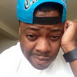 Meet your Posher, Elliott