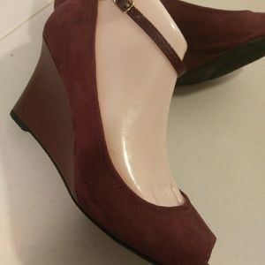 CATO 10W ankle wrap plum purple 3.5 inch wedge