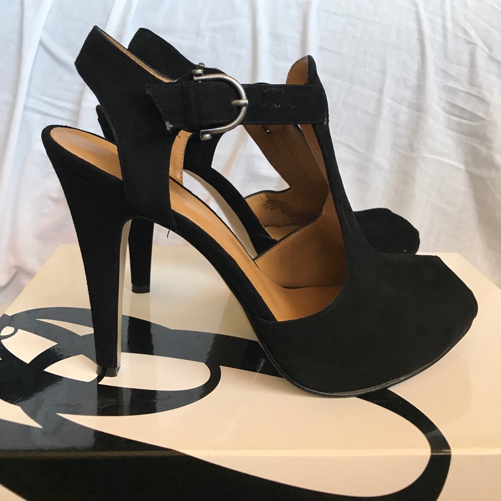 Nine West Black Suede T-strap Heels