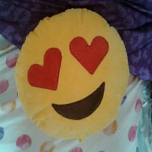 Emojii kids pillow