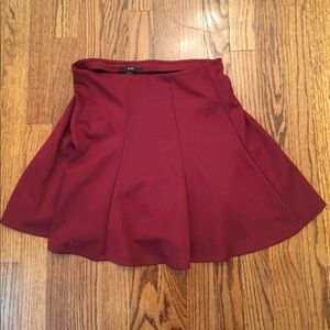 Maroon pleated skater skirt