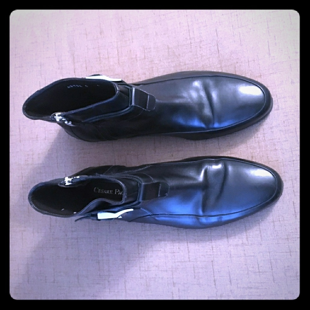 Men classy chukka boots