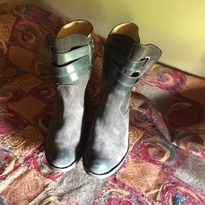 Bussola short booties