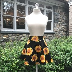 UK2LA Black Sunflower Circle Skirt