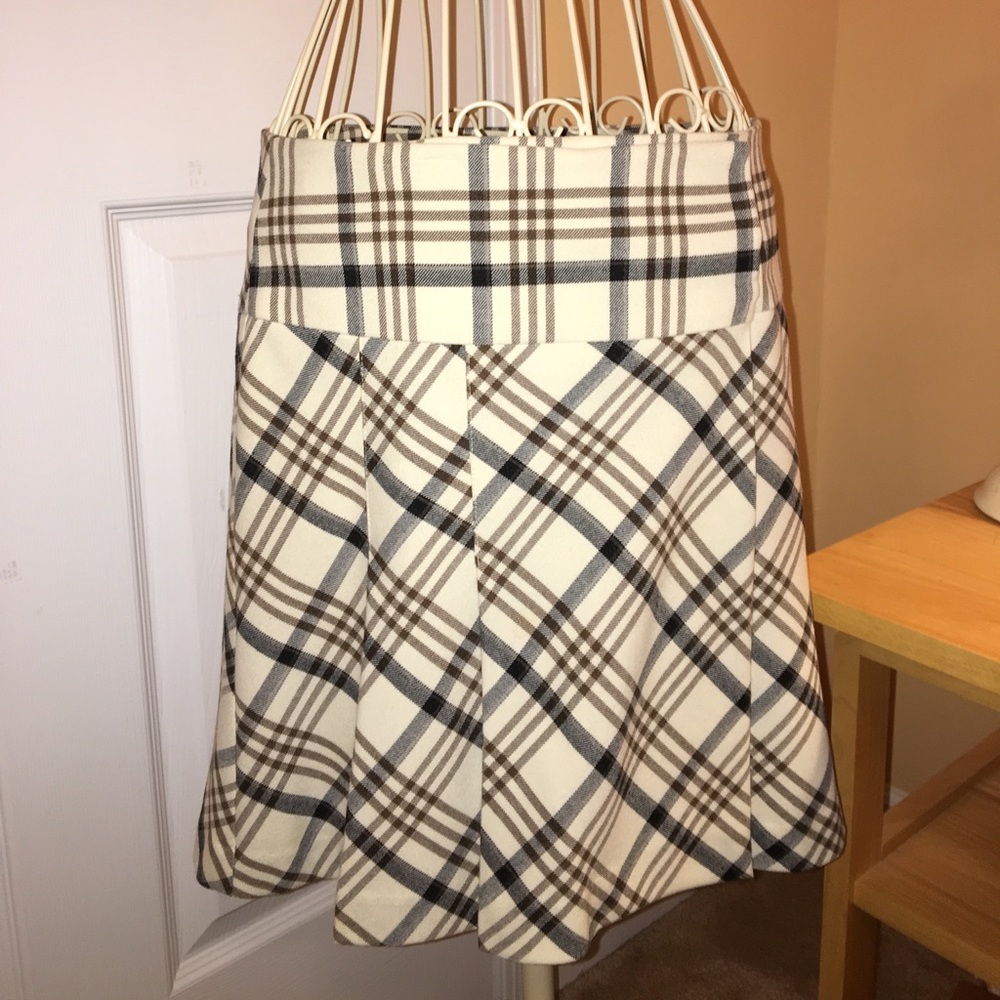 The Limited Size 4 plaid skirt