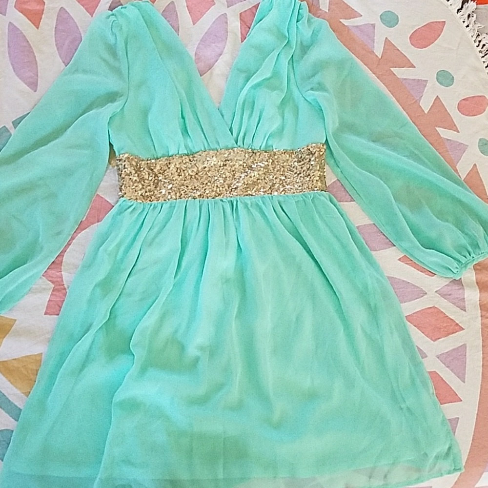 🚫SOLD🚫💥PRICE REDUCED💥 MED. DRESS