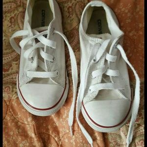 kids converse