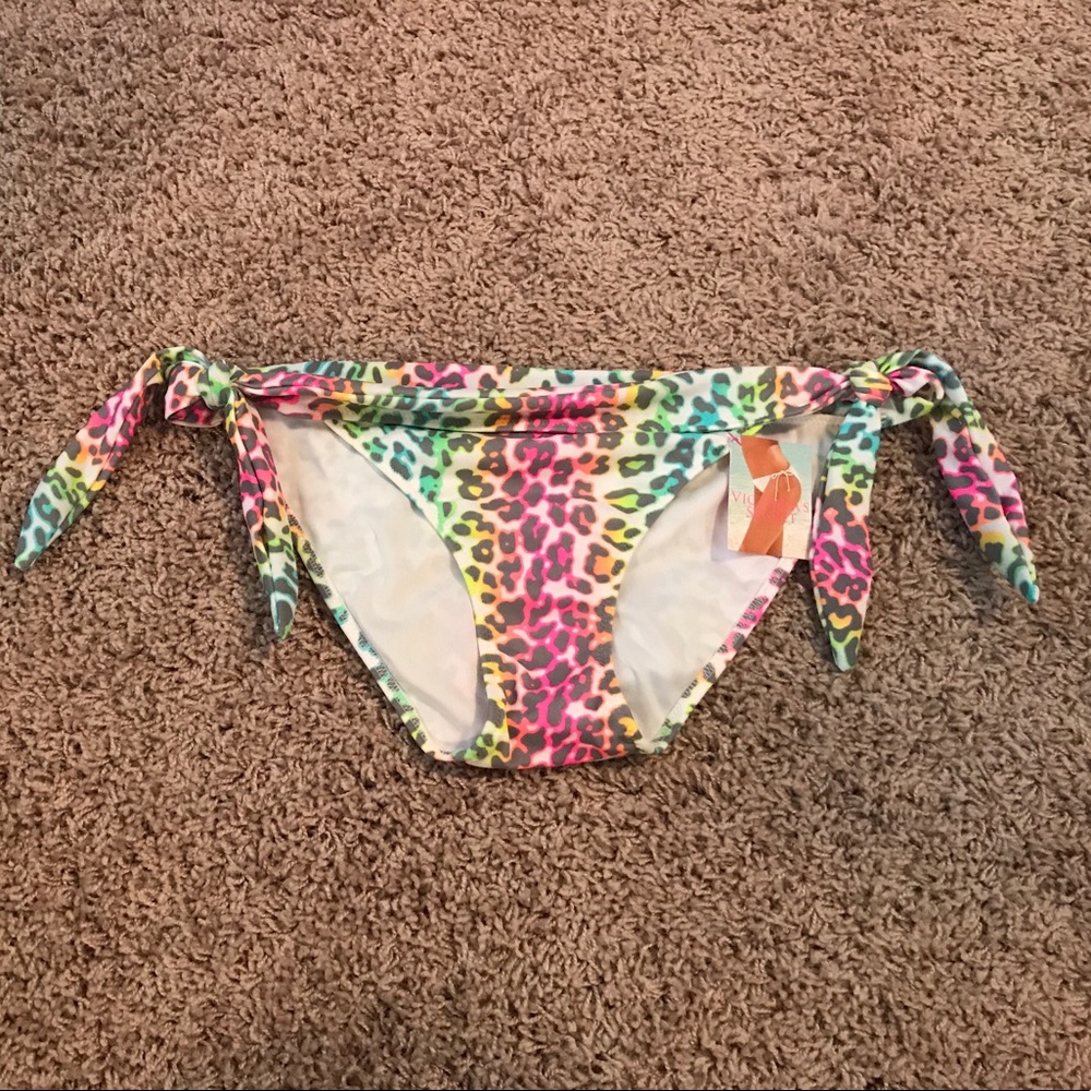 NWT Animal Print Bikini Bottoms