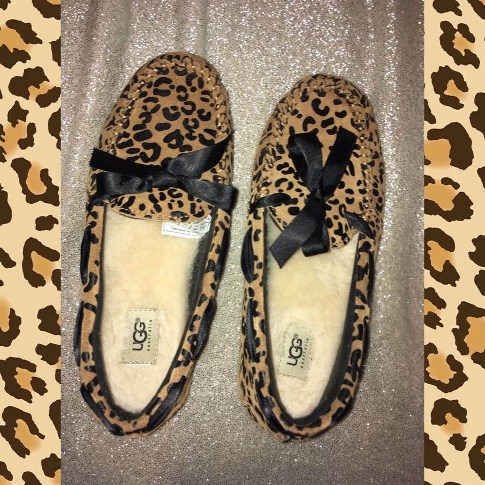 🔥🔥🔥UGG LEOPARD MOCCASINS  WITH BOWS🎀🎀🎀