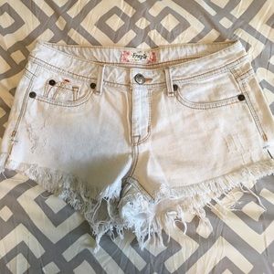 Fragile size 9 light jean shorts