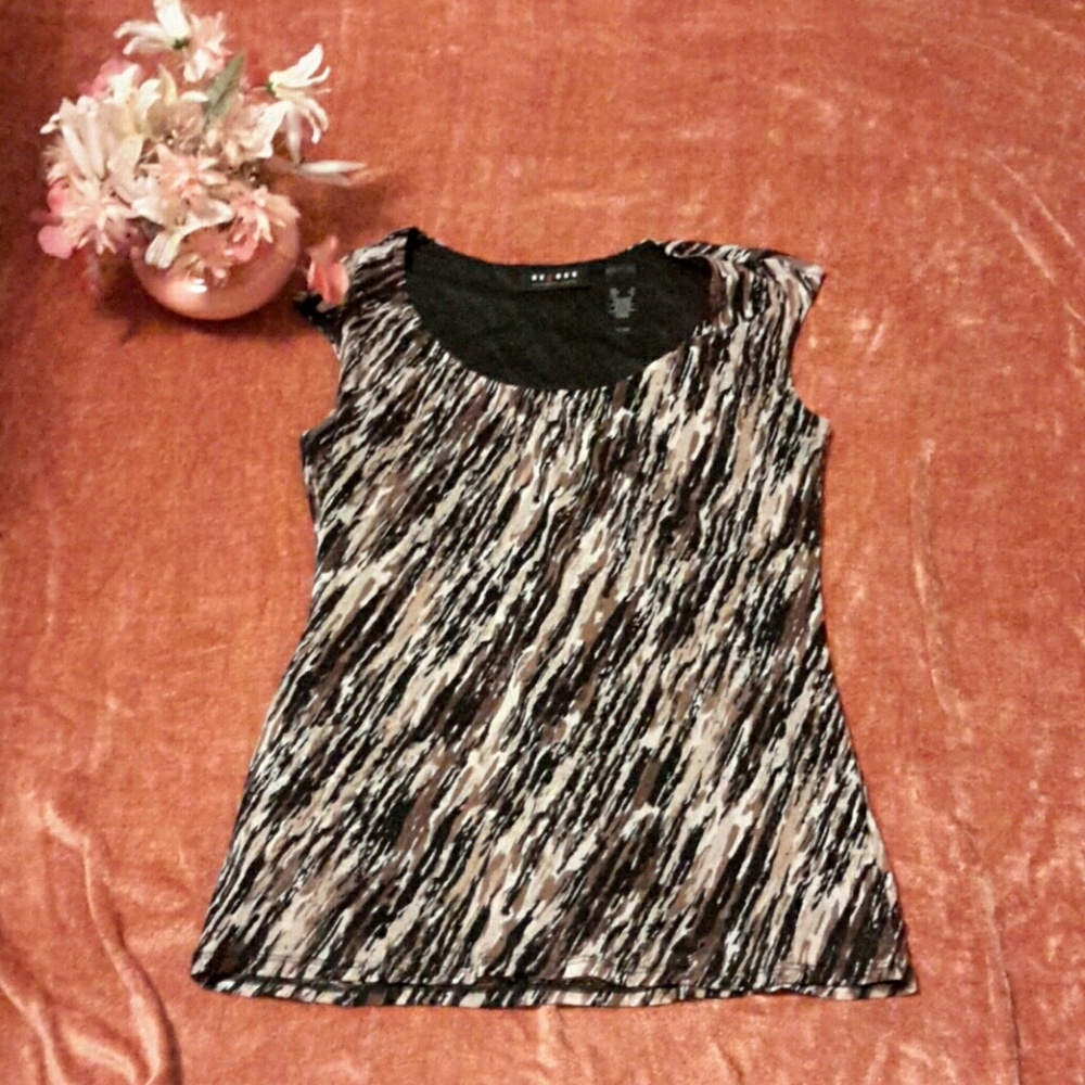 Women top by Axcess
