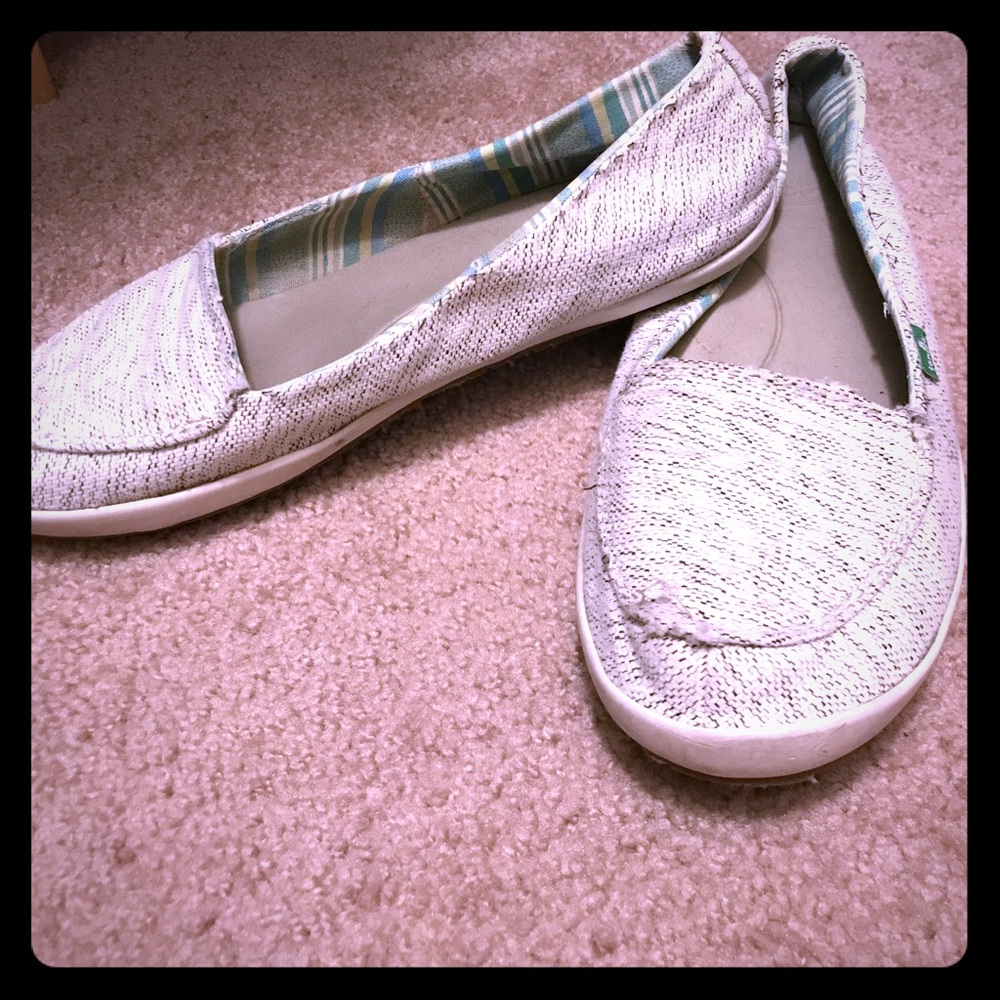 Women's Size 9 Sanuks!