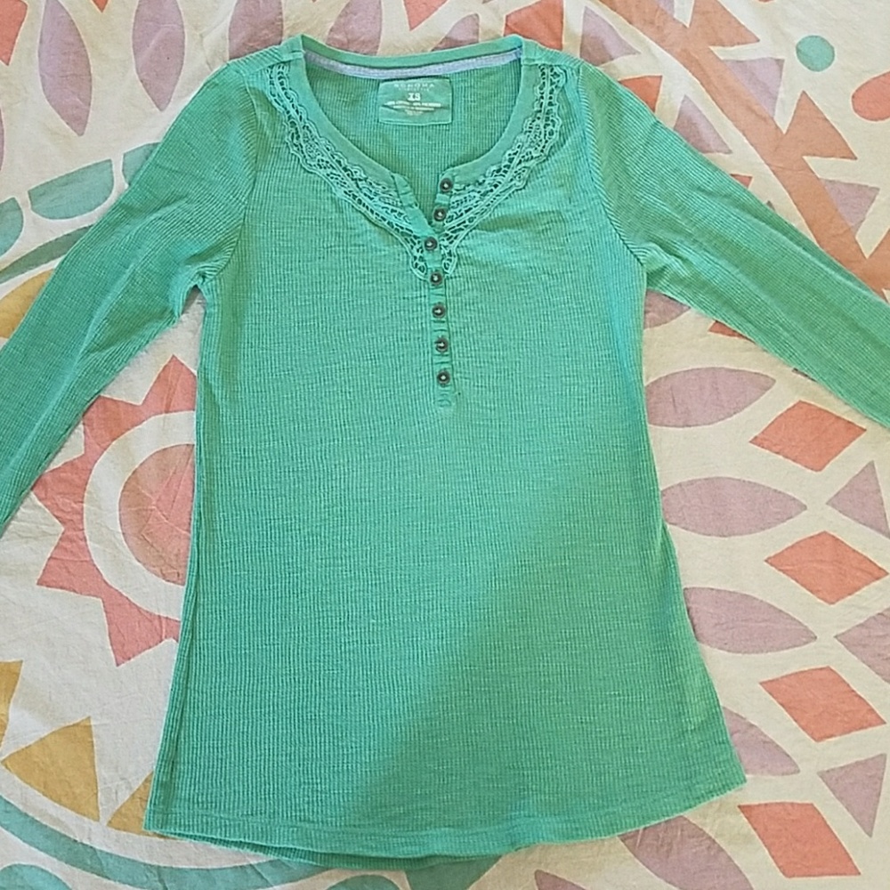 🚫SOLD🚫EUC mint green Sonoma XS longsleeved shirt
