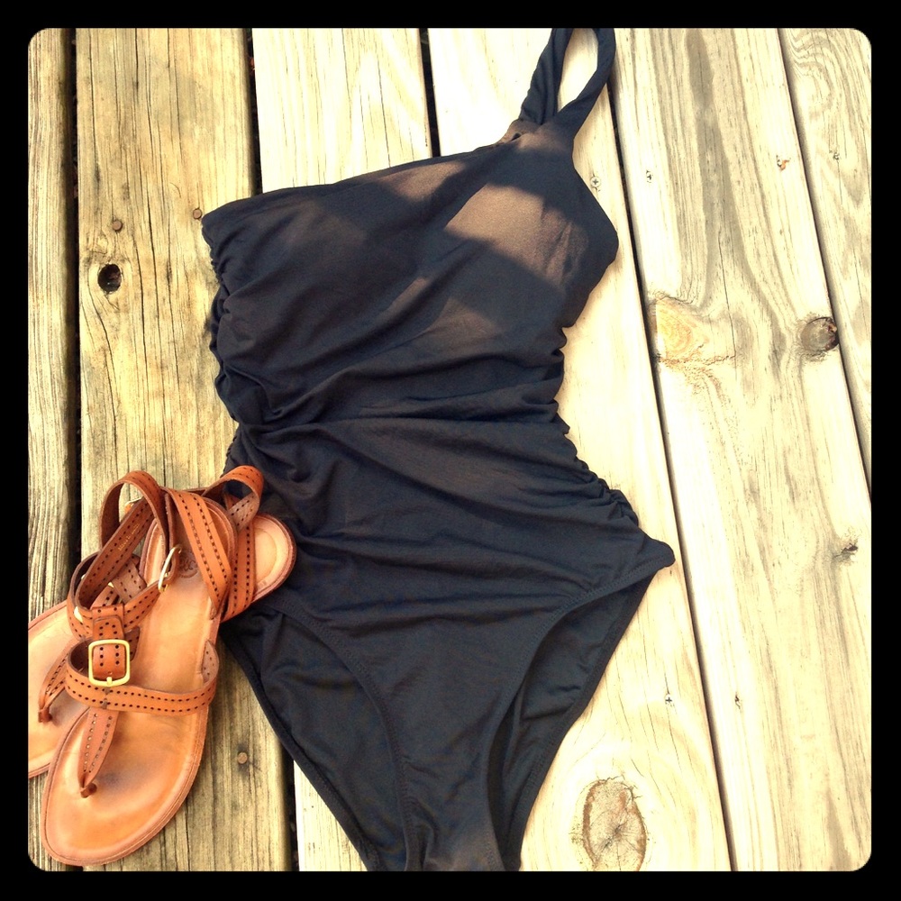 NWOT Ann Taylor LOFT Asymmetrical Black Classic!