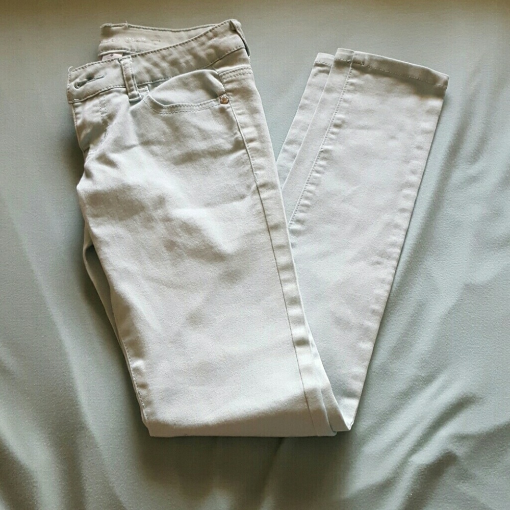 Light mint color skinny jean