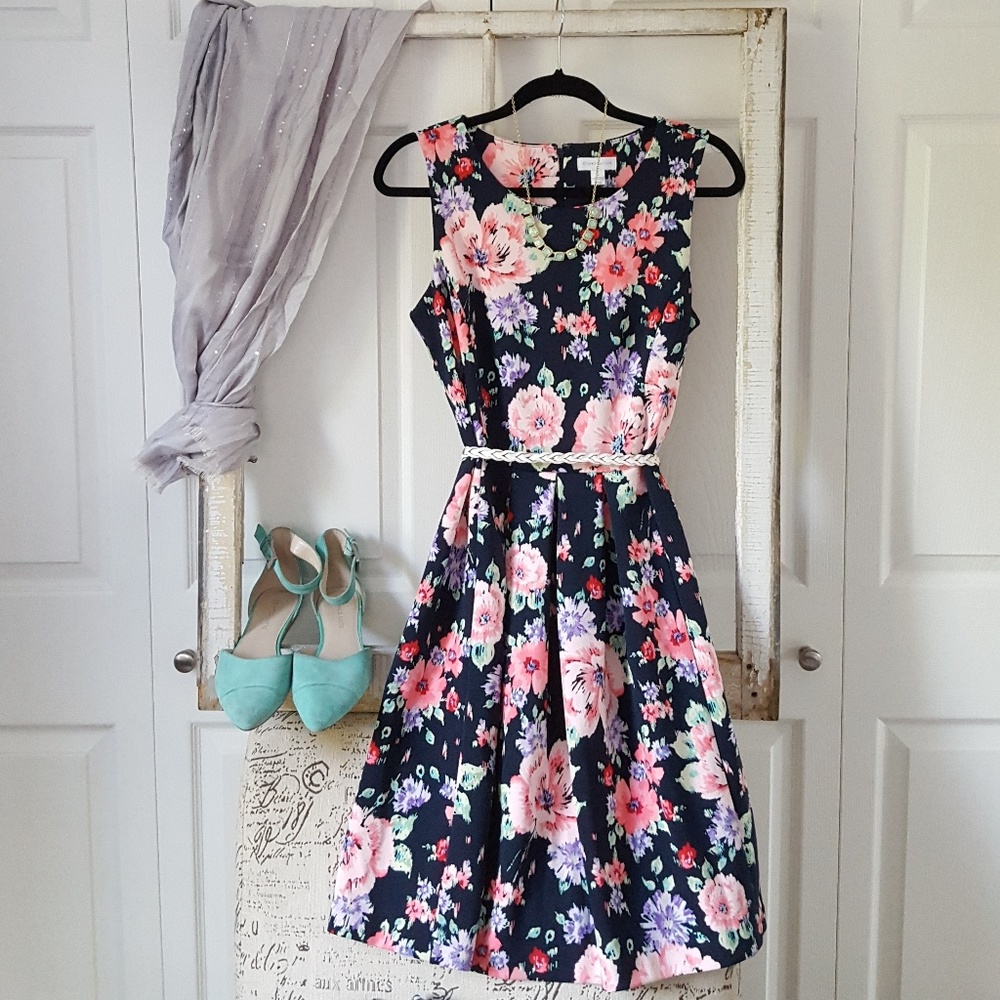 ~SALE~ NWT Gorgeous Floral A Line Dress
