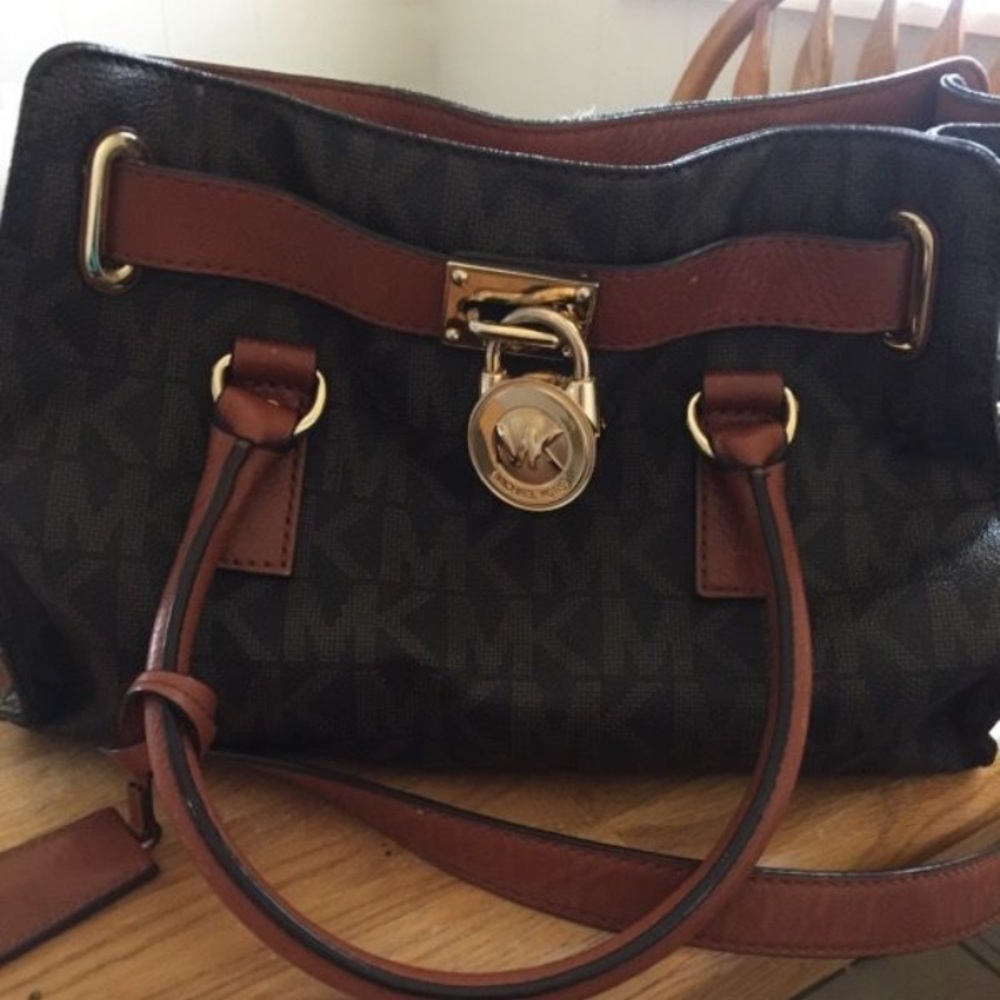 Michael kors purse